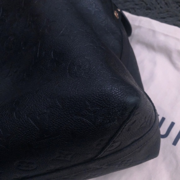 Authentic Louis Vuitton Bow tie Bag - Picture 4 of 8